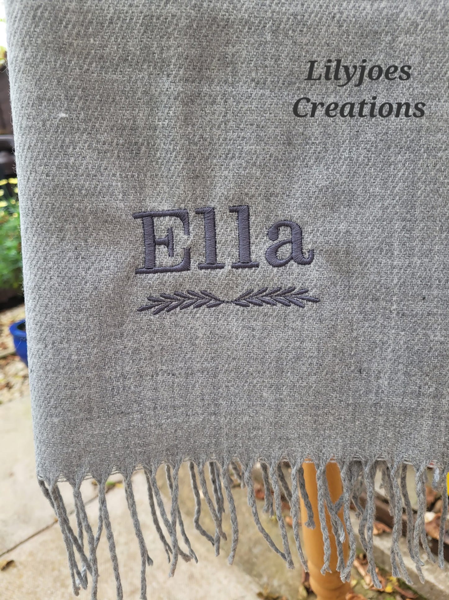 Scarf Name and Leaf Border
